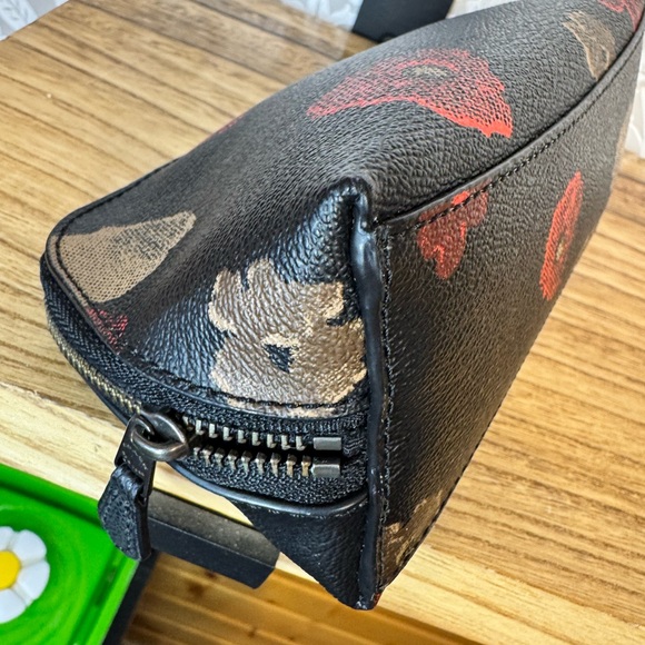 Coach Black Floral Cosmetic Toiletry Pouch Gunmetal Hardware EUC - Picture 8 of 14